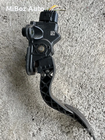 Педал газ Мицубиши Аутлендър 2 Mitsubishi Outlander (2006-2012), снимка 2 - Части - 50969466