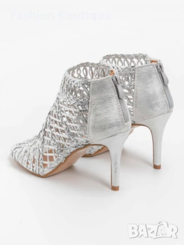 Сребристи сандали на ток, снимка 4 - Сандали - 51245863