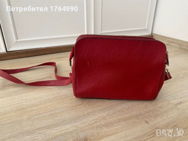 Червена чанта , снимка 2 - Чанти - 46143404