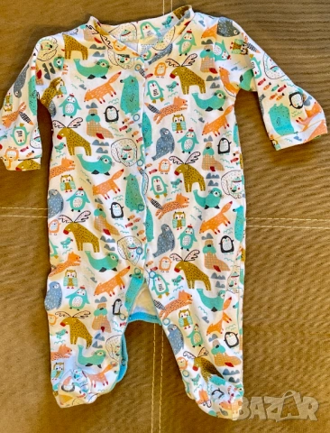 4 броя детски ромпъра, размер 6–9 месеца, снимка 3 - Бебешки гащеризони - 53661371