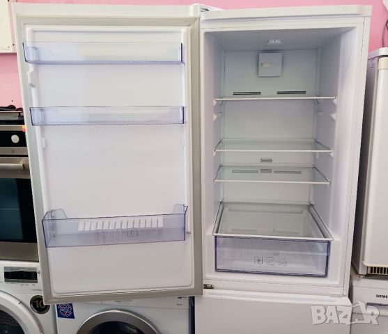 Хладилник с фризер  BEKO - система Neo frost, снимка 3 - Хладилници - 45635861