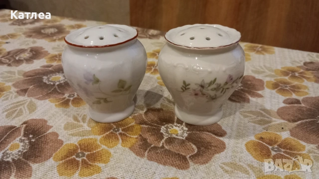 Порцеланова солница 