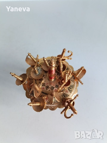 Vintage комплект месингови , коктейлни шишчета с форма на мечове от Толедо, Испания, със стойка , снимка 5 - Статуетки - 52484730