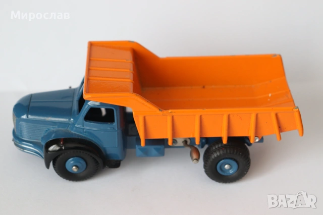 DINKY TOYS BERLIET КАМИОН САМОСВАЛ МОДЕЛ КОЛИЧКА, снимка 2 - Колекции - 53143050