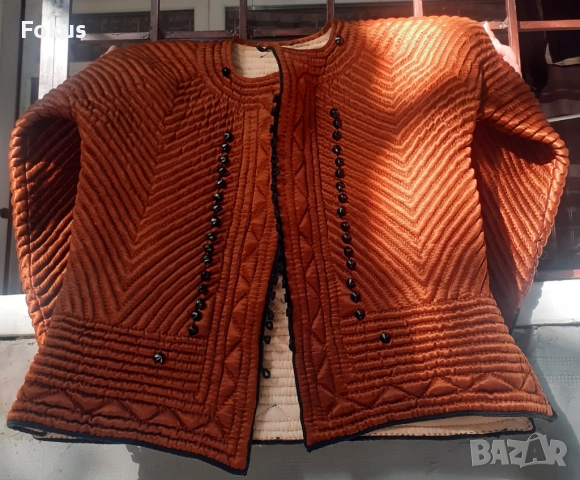 Стара възрожденска връхна дреха антерия носия