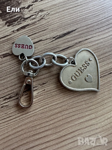 GUESS ключодържател, снимка 3 - Други - 53390128