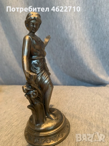 фигура статуетка , снимка 2 - Антикварни и старинни предмети - 53065801