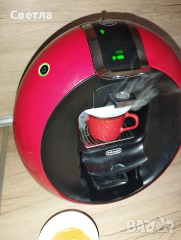 Продавам кафемашина Долче Густо , снимка 2 - Кафемашини - 53662531