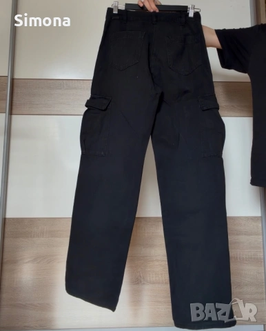 Черни карго панталони, Pull and Bear, снимка 2 - Панталони - 53698783