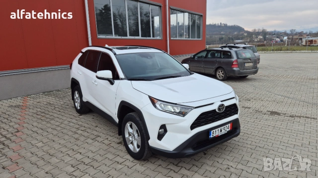 TOYOTA RAV4 XLE 2.5 Бензин 2020 - 61000KM