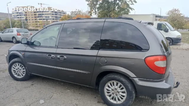 Chrysler Voyager, снимка 7 - Автомобили и джипове - 47826559