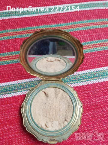 Позлатена пудриера с огледало, снимка 2 - Антикварни и старинни предмети - 50421275