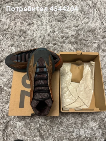 Yeezy 700, снимка 4 - Маратонки - 51226111