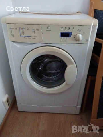 Продавам пералня Индезит 5 кг , снимка 2 - Перални - 53495253