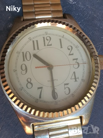 Часовник за стена, снимка 2 - Стенни часовници - 51136317