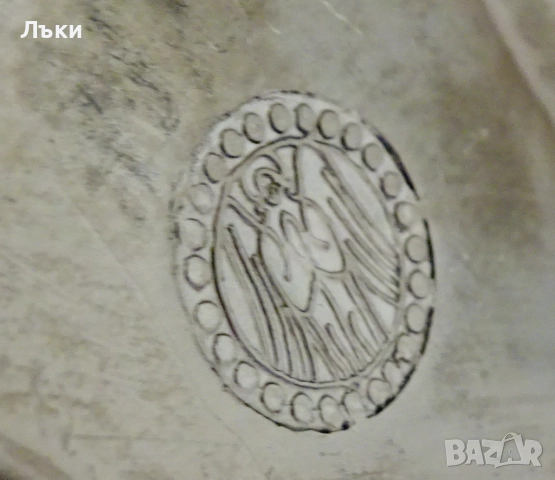 Калаена чиния с картина Плетачката на дантели,600 гр. , снимка 4 - Пана - 52159605