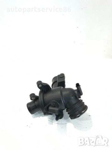 Капак на термостат за Mercedes W906 Sprinter 2.2 CDI OM651 (2010) A6512001715