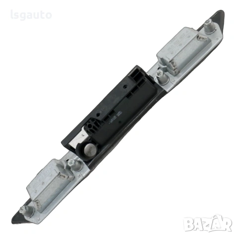 Бутон отваряне заден капак с подсветка AUDI  A8 (D4, 4H) 2010-2017 ID: 158587, снимка 2 - Части - 53870088