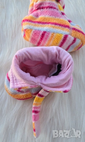 Ромпър за бебеносене FRIENDS и ботуши H&M 4-6 месеца, снимка 12 - Бебешки гащеризони - 53932491