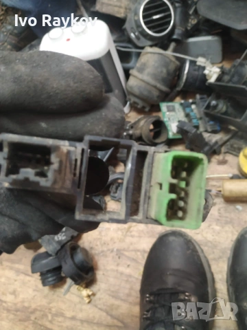 Бутони , авариини за MITSUBISHI  Lancer , снимка 5 - Части - 53905688