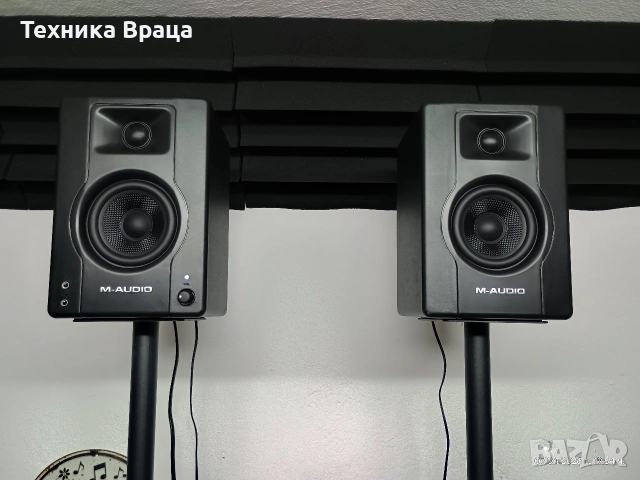 М-Audio BX3 са компактни студиен тип колони (монитори) с 3.5-инчов говорител. Изпращам видео. 