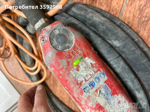 Високочестотен вибратор за бетон HERVISA PERLES T RUNNER , снимка 5 - Други машини и части - 52658623