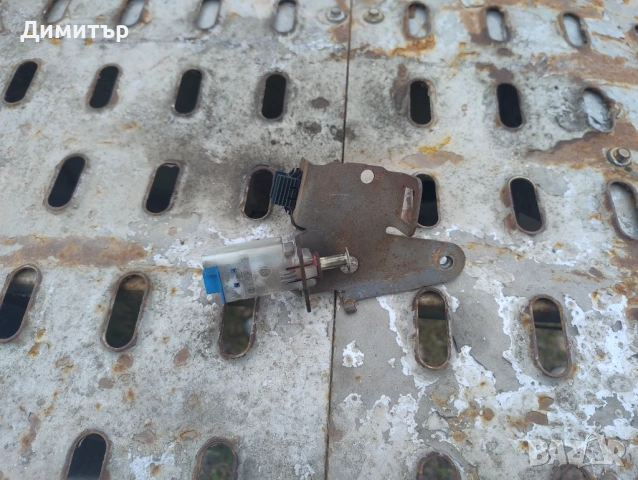 Стоп Бутон За БМВ Е46 2000г / BMW E46 2000y