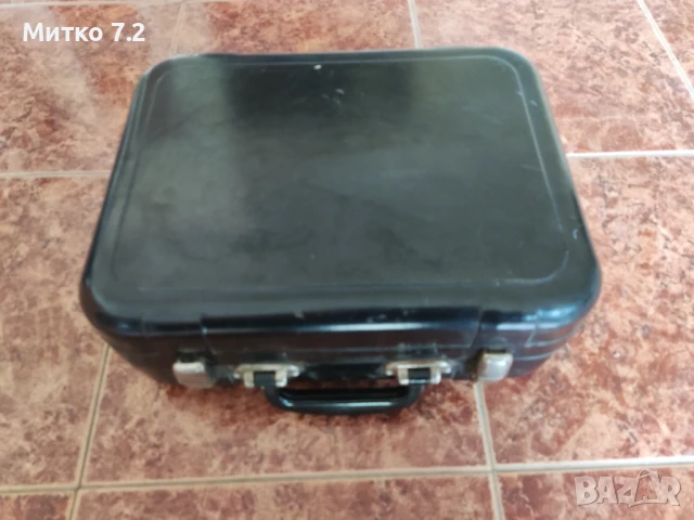 Стар руски грамофон " Концертньй " с бакелитен куфар, снимка 3 - Антикварни и старинни предмети - 50481266