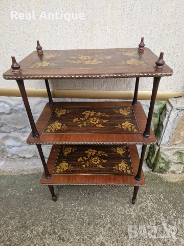 Страхотна антикварна холандска масичка на три нива етажерка , снимка 7 - Етажерки - 53563433