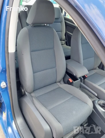 Фолксваген Туран 1,6tdi Автоматик от Германия , снимка 6 - Автомобили и джипове - 50992539