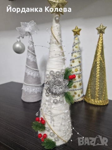 Коледни елхички, снимка 3 - Декорация за дома - 52581395