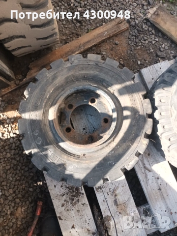 Джанти и гуми за мотокари, снимка 15 - Индустриална техника - 53960321