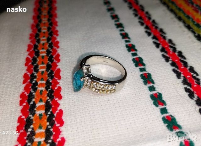 Дамски пръстен с циркони, снимка 7 - Антикварни и старинни предмети - 46431328