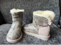 Дамски боти UGG Bailey bow 37, снимка 1