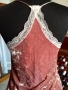 ДАМСКИ топ от копринено  кадифе в розово с дантела, снимка 4