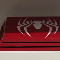Спешно PlayStation 4 pro Spider-Man limited edition, снимка 2 - PlayStation конзоли - 45416577