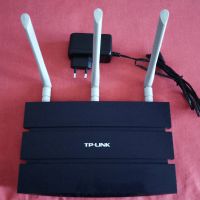 Гигабитов Рутер TP-Link TL-WR1043ND v2.1 с USB, снимка 2 - Рутери - 45143129