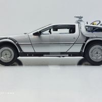 KAST-Models Умален модел на DeLorean Back to the Future I Welly 1/24, снимка 3 - Колекции - 45452753