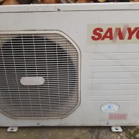 Продавам климатик Sanyo, снимка 1 - Климатици - 45403634