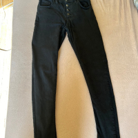 Дамски черен панталон с висока талия, снимка 1 - Панталони - 45057333