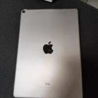 iPad Pro 10.5 256GB Wifi+Cellular / Бартер, снимка 2 - Таблети - 45375190