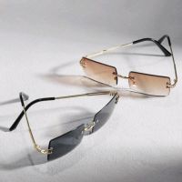 Дамски слънчеви очила с верижка, снимка 3 - Слънчеви и диоптрични очила - 45457287