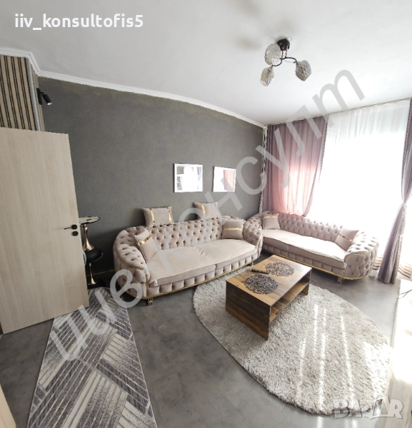 Тристаен апартамент на междинен етаж, широк център, снимка 1