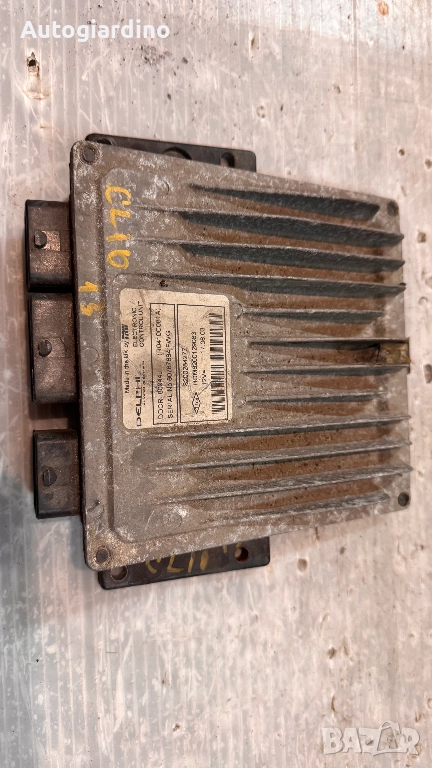 Компютър за двигател / ECU / Моторен компютър за  Renault Clio - 8200284277 / 80787884, снимка 1