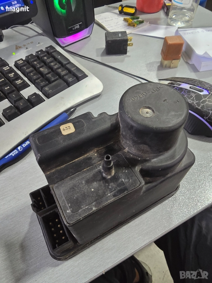 2028001948 Вакуум помпа Централна заключваща Mercedes W202, снимка 1