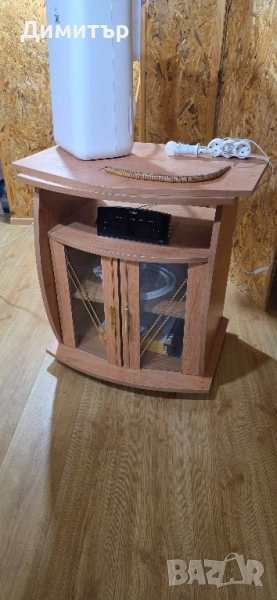 Продавам Тв. Шкафче, снимка 1