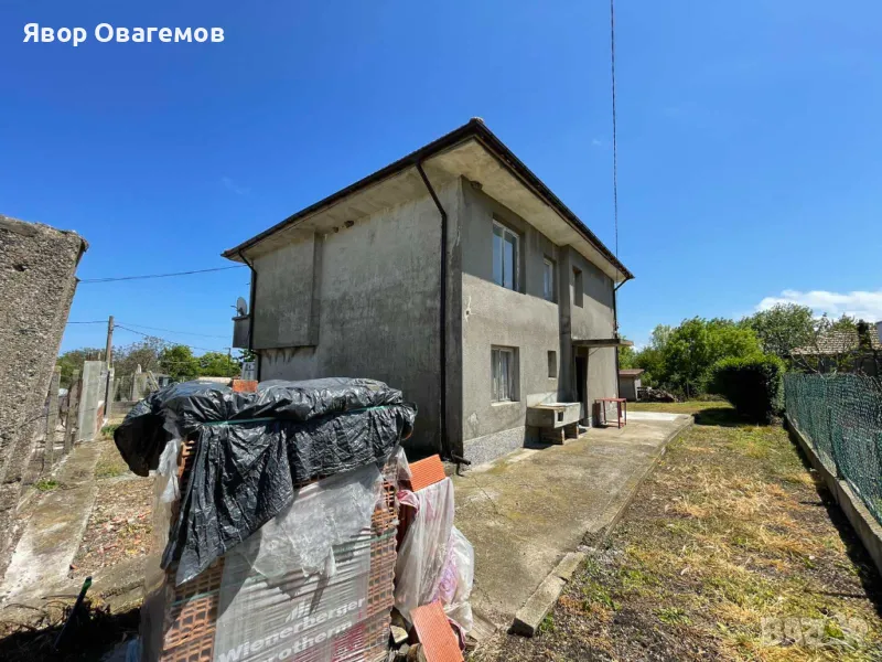 Продава се етаж от къща в с.Варвара,Царево, снимка 1