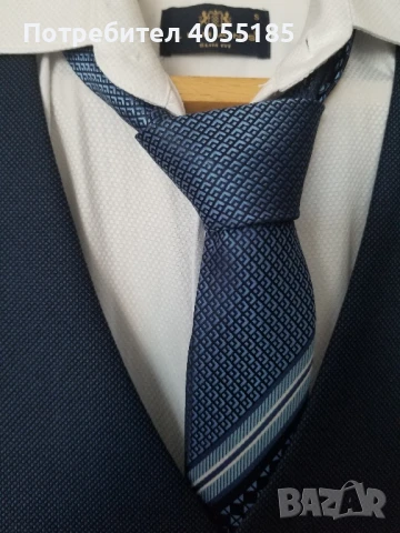 Официален тъмно син мъжки костюм, снимка 5 - Костюми - 51053494