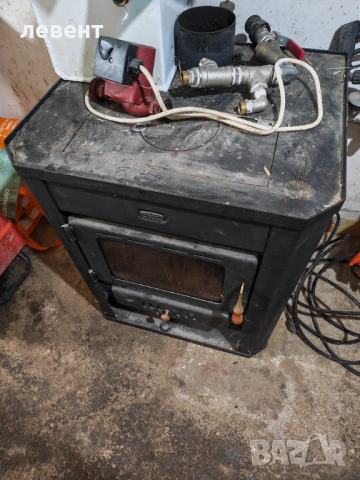 Камина с водна риза, снимка 4 - Отоплителни печки - 53288024