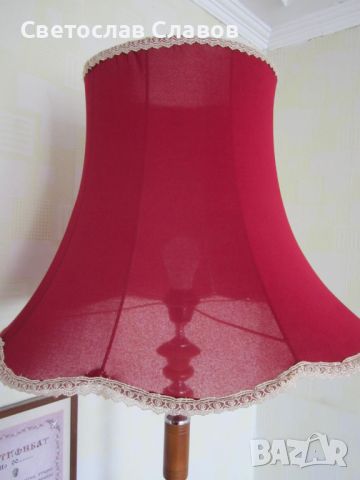 Висок лампион с голяма и красива червена шапка, снимка 3 - Декорация за дома - 45632725